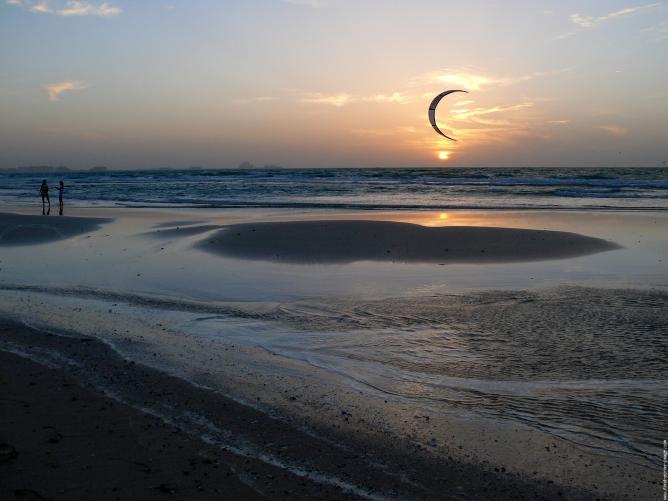 Kite surfing 1